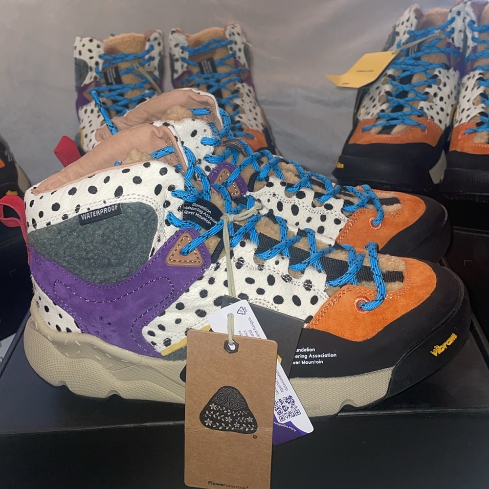 NWT Flower Mountain Womens Back Country Mid Suede & Pony Hair High Top Sneaker - Picture 10 of 14